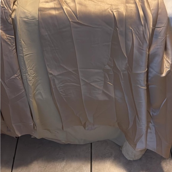 Stunning One Shoulder Gold Dress - Picture 3 of 10